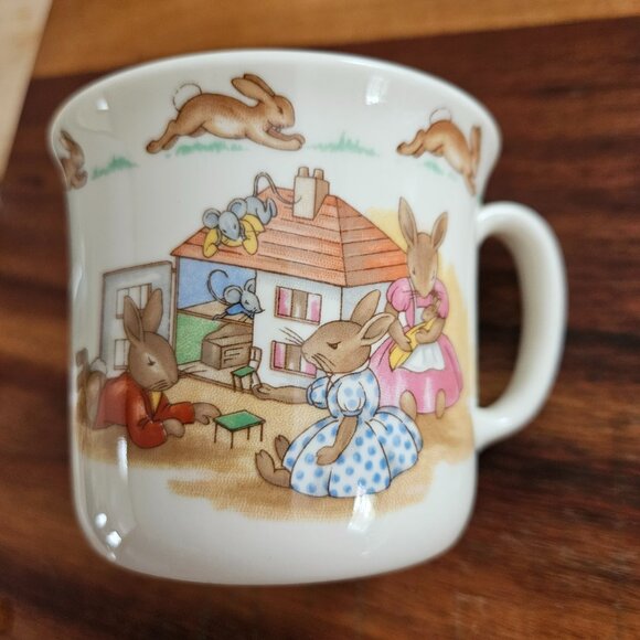 ROYAL DOULTON BUNNYKINS 2 PIECE CHILDRENS DINNER SET - Picture 2 of 9